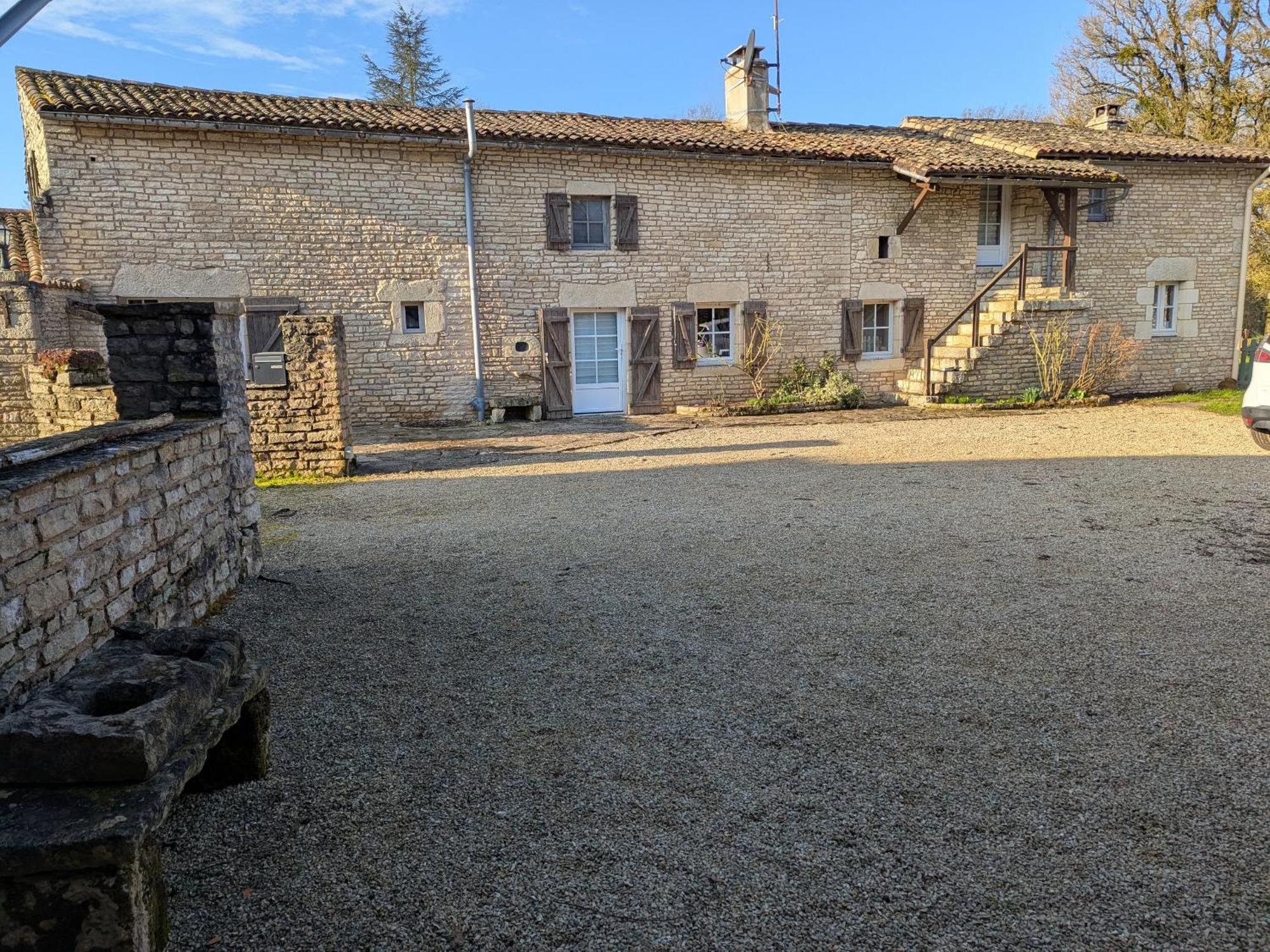La Maison du petit lac Messé Extérieur photo