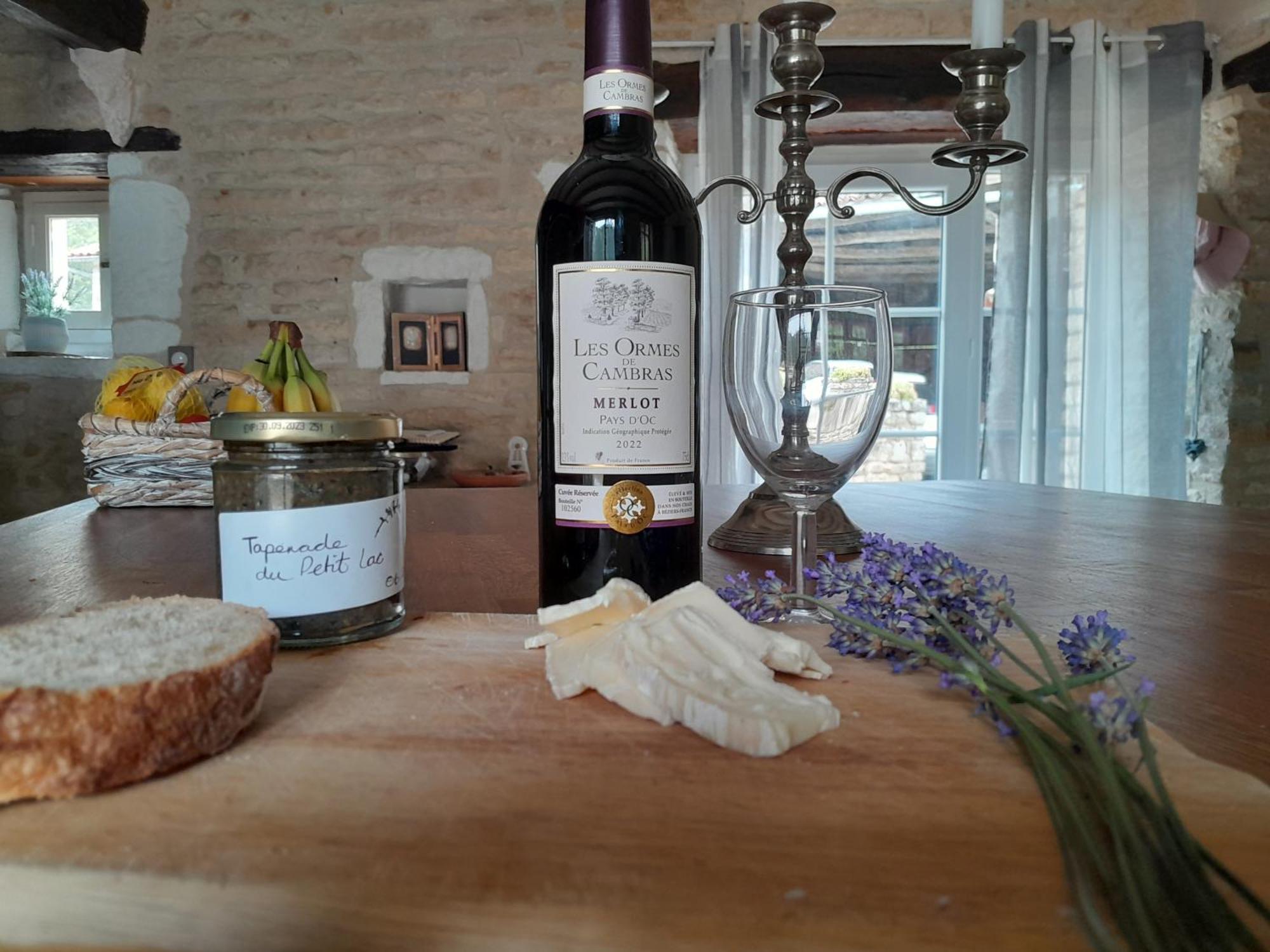 La Maison du petit lac Messé Extérieur photo